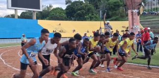 Pembukaan Kejurda Atletik Piala Gubernur Papua 2026 oleh Gubernur Papua, Mathius D. Fakhiri di Stadion Mandala Kota Jayapura, Kamis (18/6/26)
