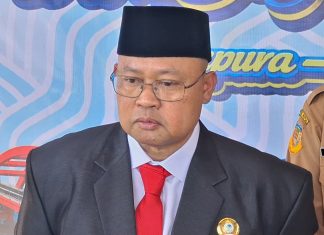 Dr. Entis Sutisna, S.E, MM, CGRM