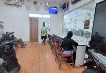 Beri Pengalaman Layanan Sama ke Konsumen di Seluruh Indonesia, Astra Motor Papua Terapkan NOS Ruang tunggu bengkel AHASS dengan fasilitas yang nyaman bagi konsumen sambil menunggu servis motor HOnda kesayangannya