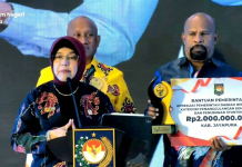 Pemkab Jayapura Raih Dua Penghargaan Plus Insentif Fiskal 4 M