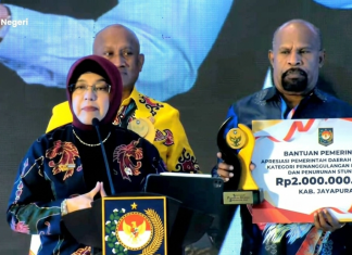 Pemkab Jayapura Raih Dua Penghargaan Plus Insentif Fiskal 4 M
