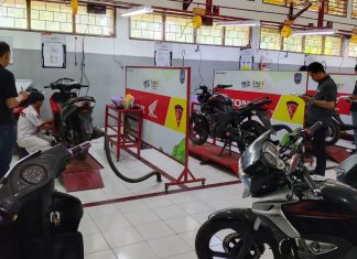 Astra Motor Papua Bekali Siswa SMK Negeri 3 Jayapura Dengan Standar Industri Melalui Uji Kompetensi Keahlian DUDI