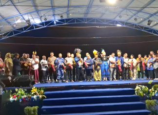 Tutup Pra FDS ke-XV, Bupati Yunus Wonda Tegaskan Area Pantai Khalkote Tetap Buka