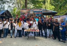 Sewindu Bersama HPCI Chapter Jayapura di Pantai Hamadi