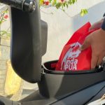 Tips Membawa Barang Pakai Motor dari Astra Motor Papua