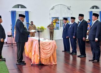 Lantik Direksi dan Komisaris PT Jamkrida, Gubernur: Sinergi Bank Papua–Jamkrida Kunci Tingkatkan PAD