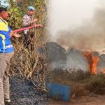 Karhutla Muncul Dekat PLTMG Kampung Urfu, Polres Biak Numfor Padamkan Api Pakai Mobil AWC
